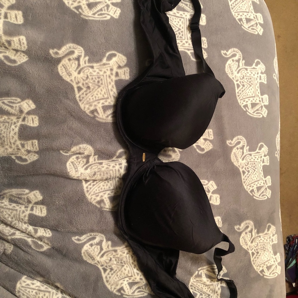 Black VS bra